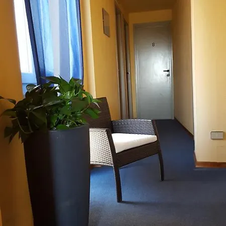 Calaluna Otel Biella