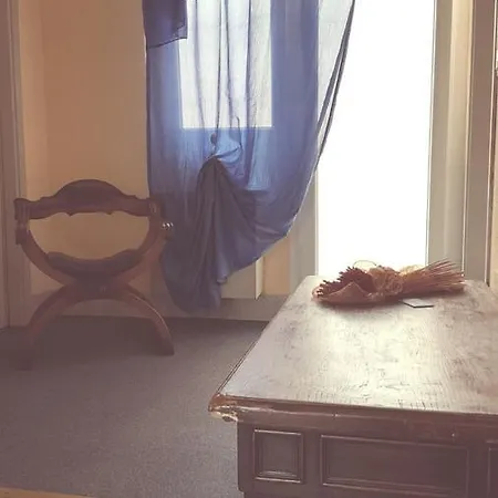 Calaluna Отель