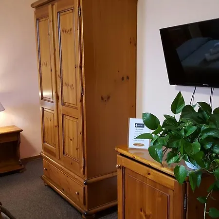 Calaluna Hotel 3*