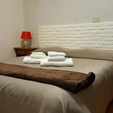 Calaluna Otel