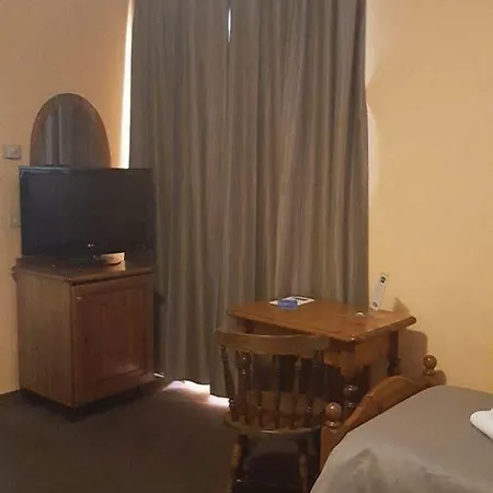 Hotell Calaluna 3*