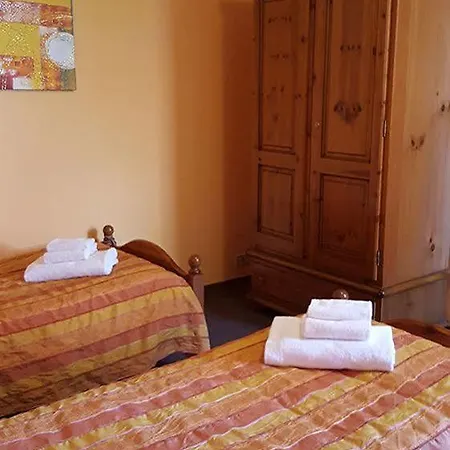 Calaluna Hotell
