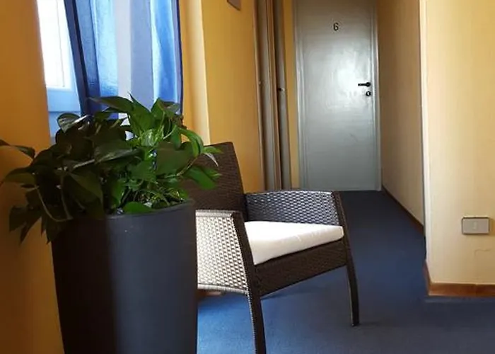 Calaluna Otel Biella